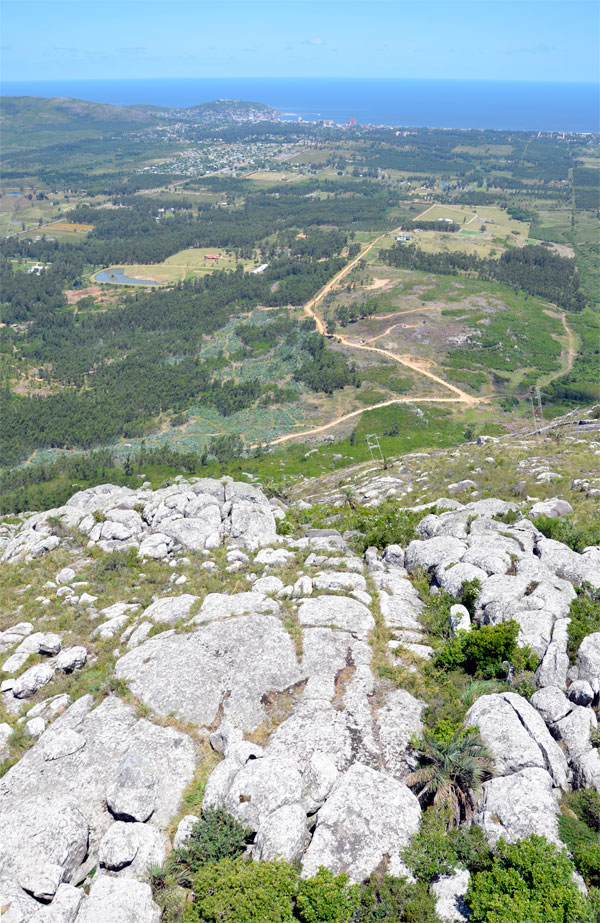 Piriápolis desde la cruz del cerro Pan de Azúcar