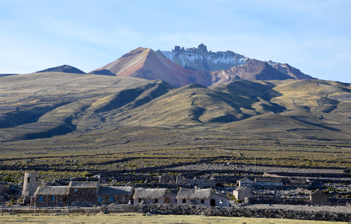 Tambo Coquesa, Volcan Tunupa